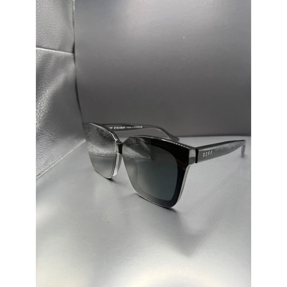 DIFF Eyewear Meredith II Sunglasses Black Square